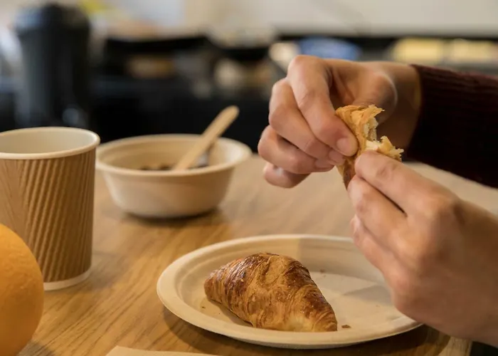 Room00 * ליסבון