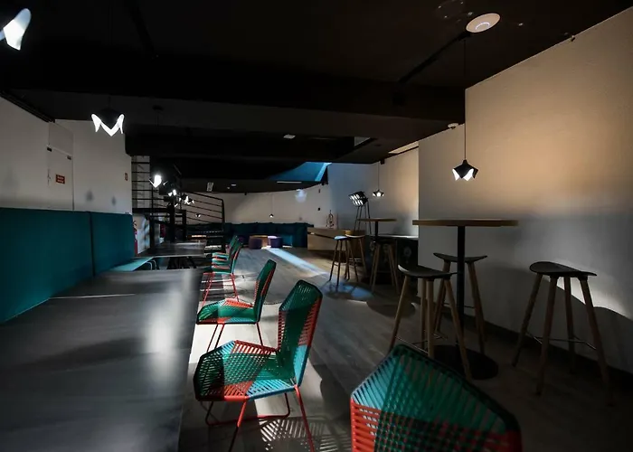 Room00 * ליסבון