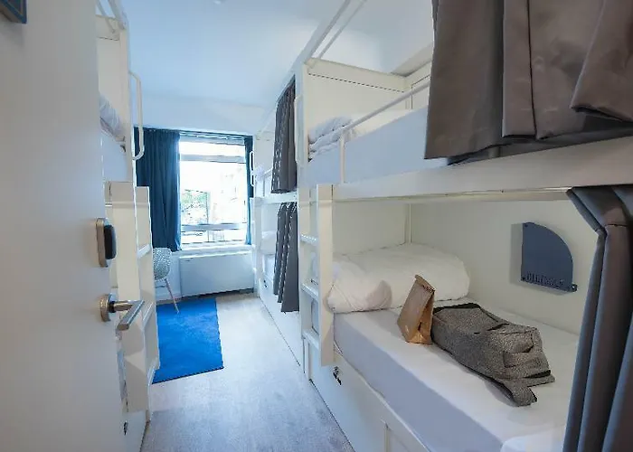 Room00 * ליסבון